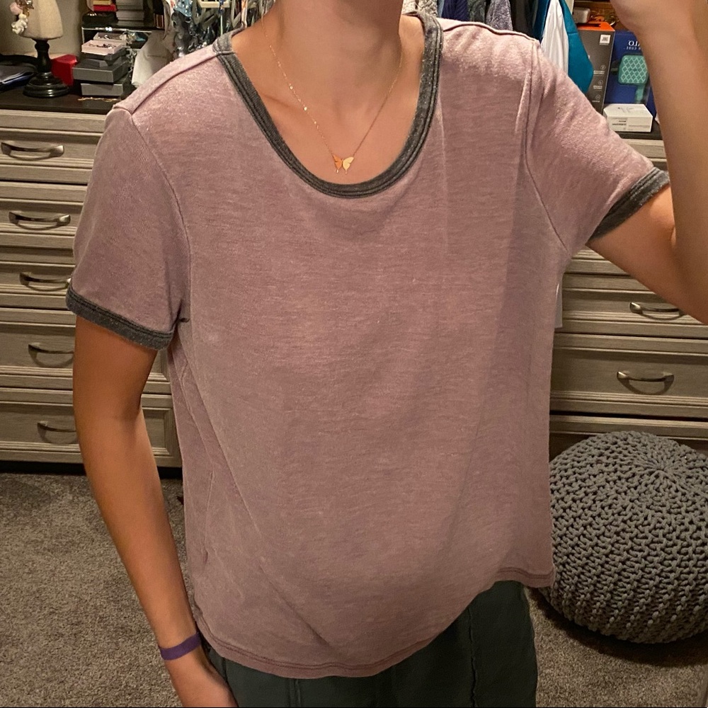 Soft Rosy Pink American Eagle T Shirt